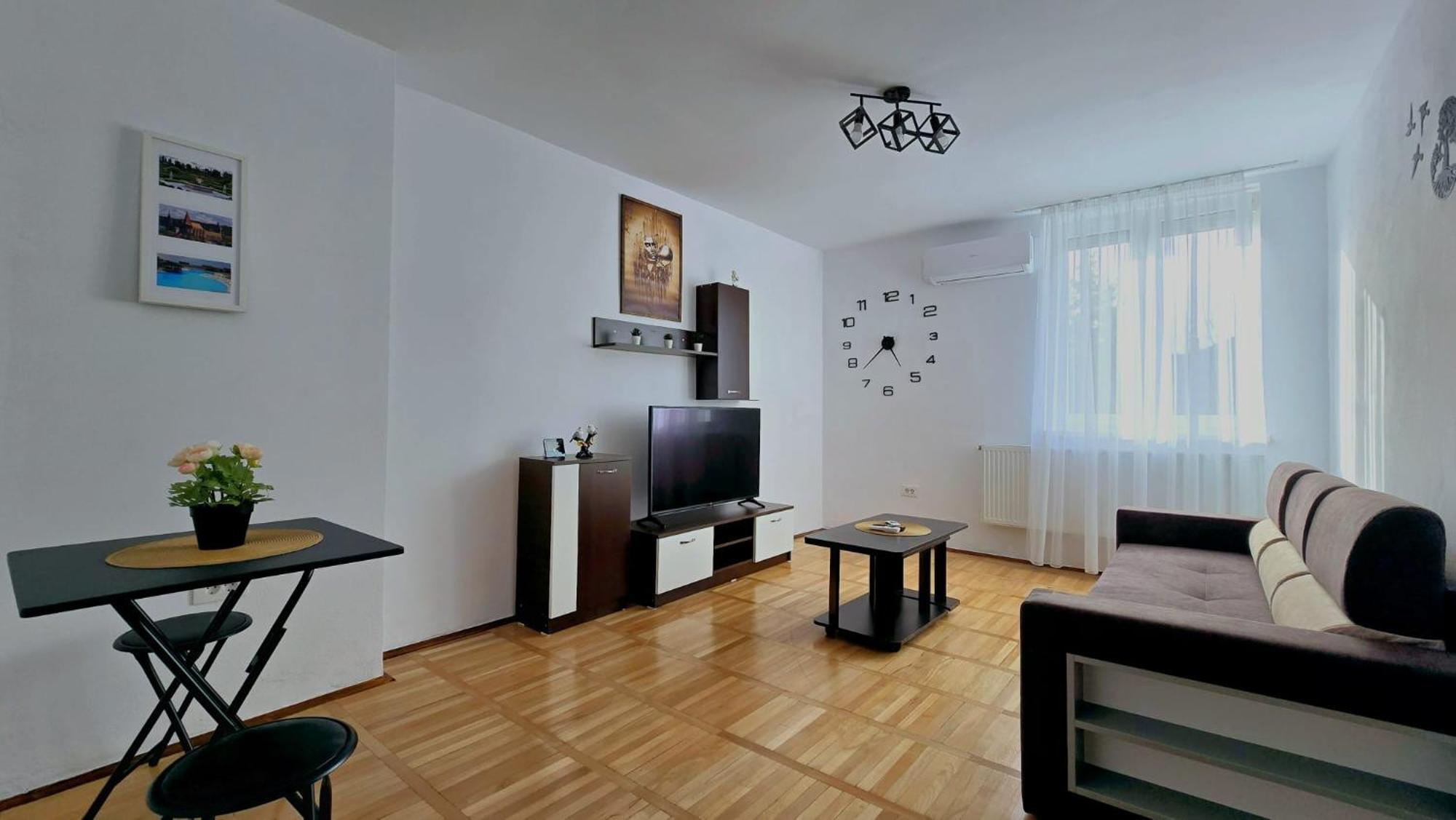 Apartament Confort Hd Hunedoara Exterior photo