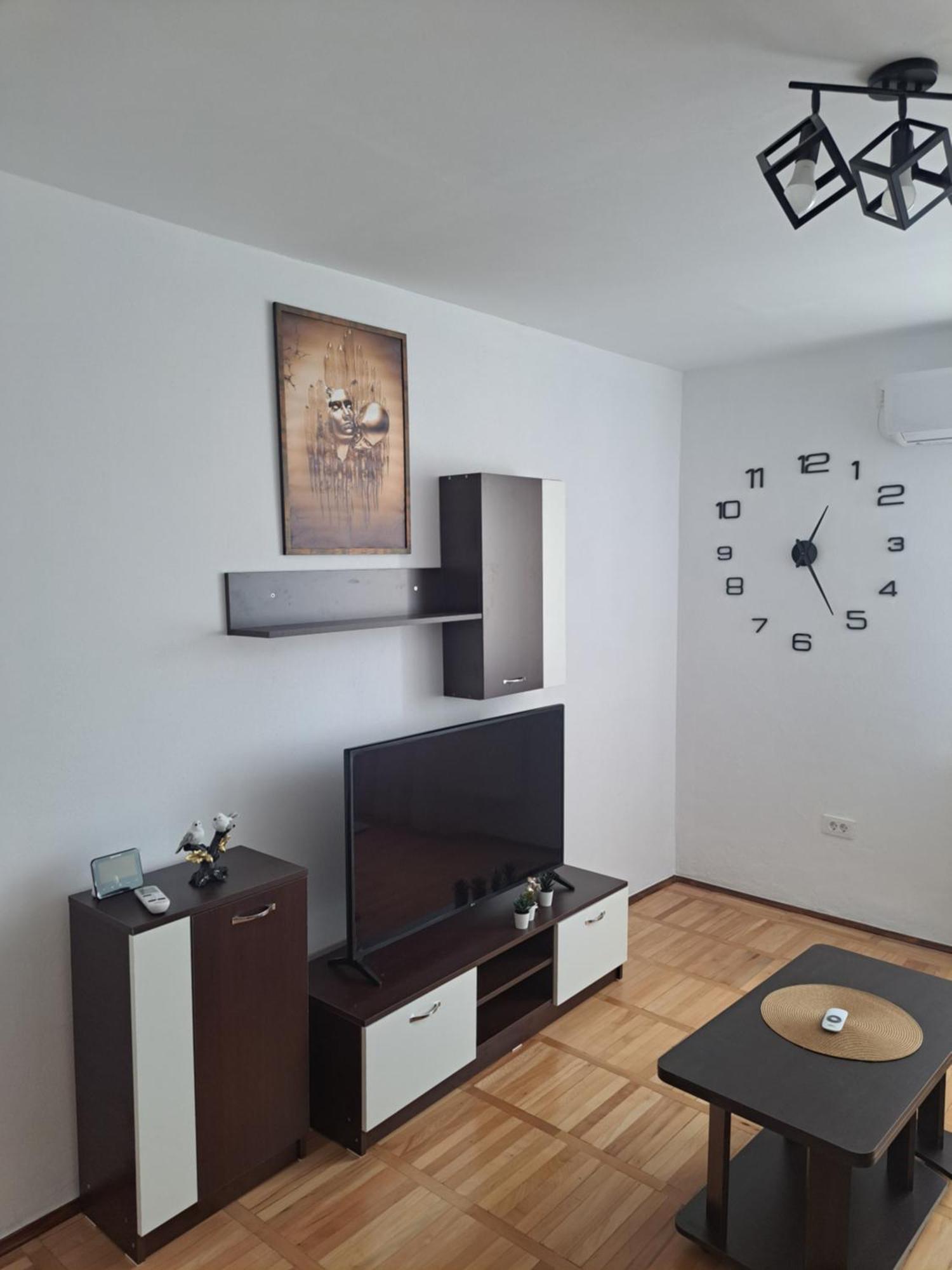 Apartament Confort Hd Hunedoara Exterior photo
